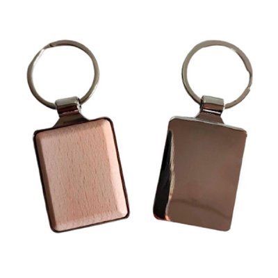 Llavero metalico con madera
